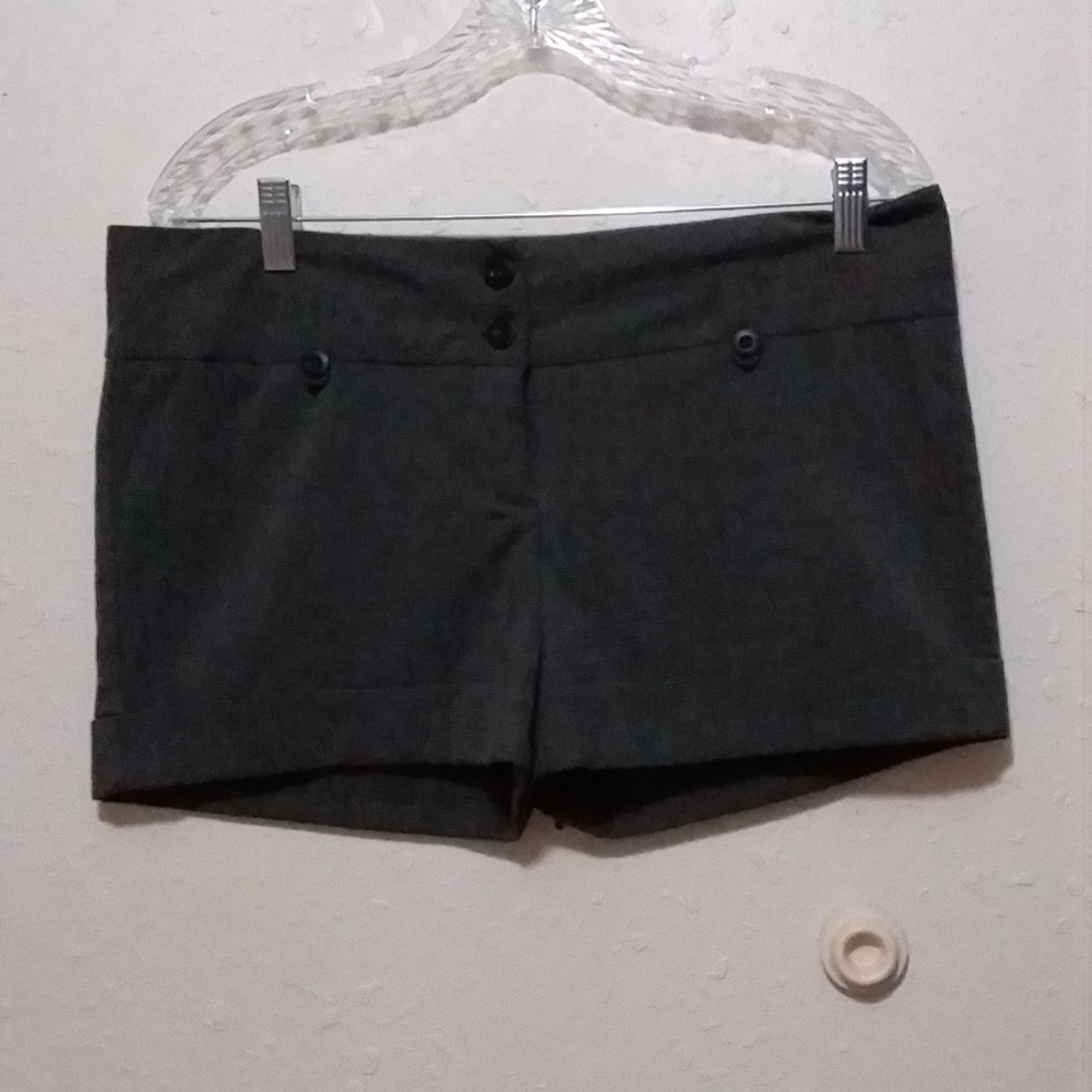 Tag removed/ Cute shorts/ Color-Gray